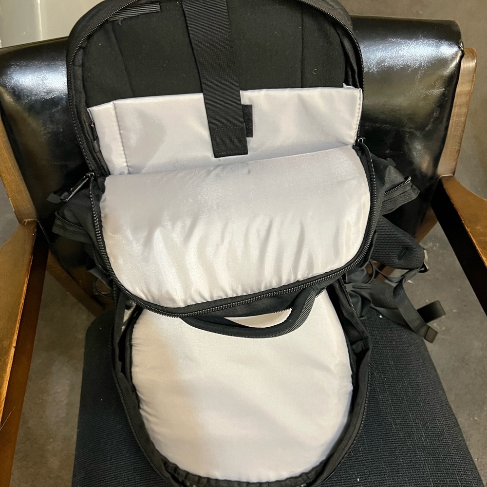 Harley-Davidson Black Backpack with Orange Highlights - Picture 5 of 8